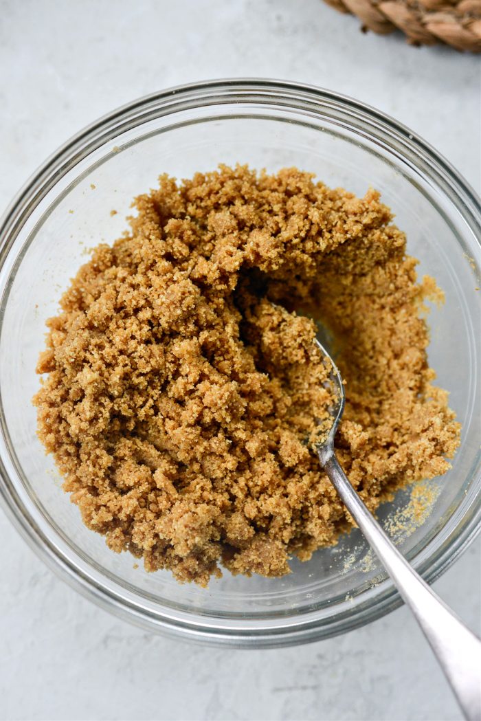 graham cracker crumb mixture