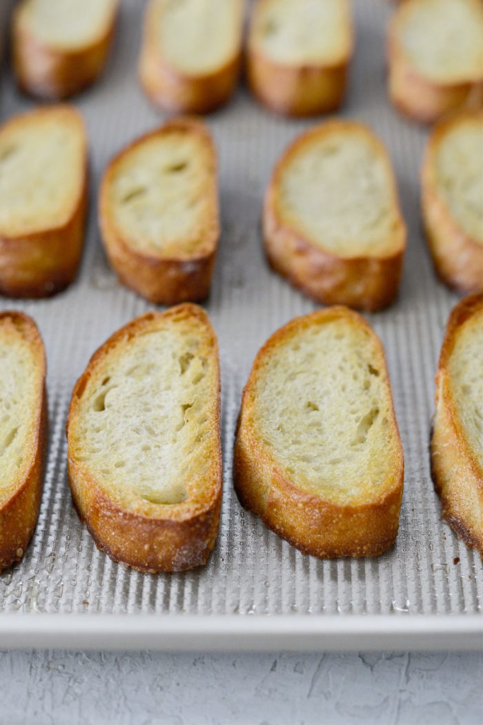 toasted french baguette slices