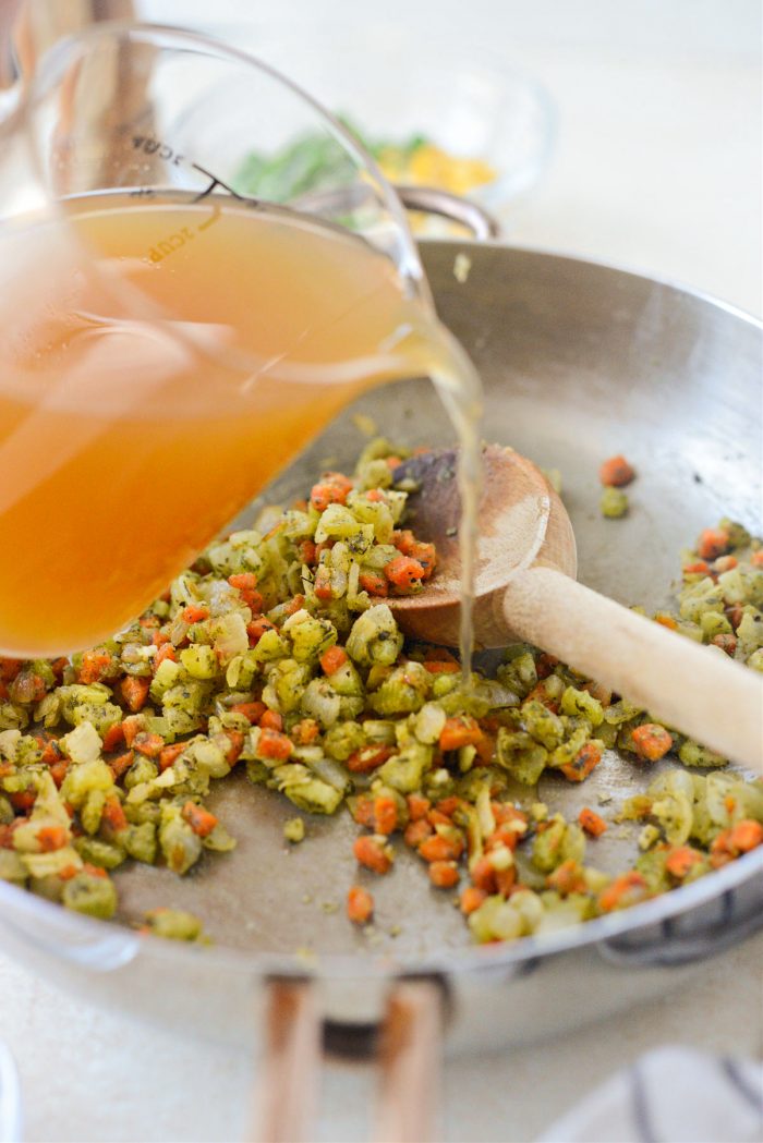 pour in turkey stock