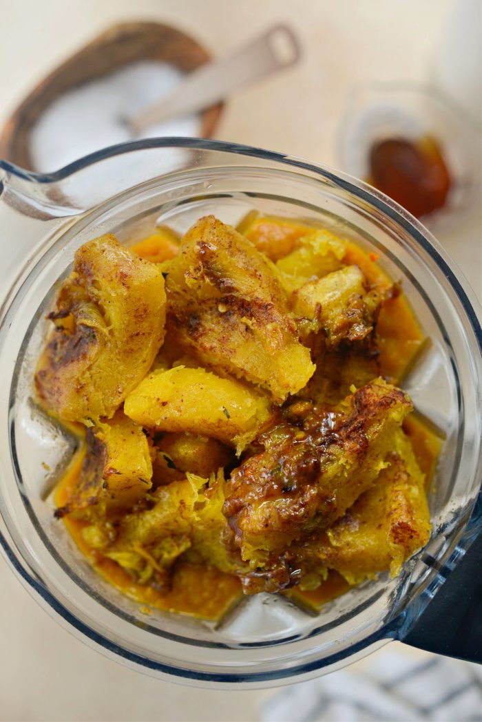 remove acorn squash skin and add to blender with 1/2 the coconut milk