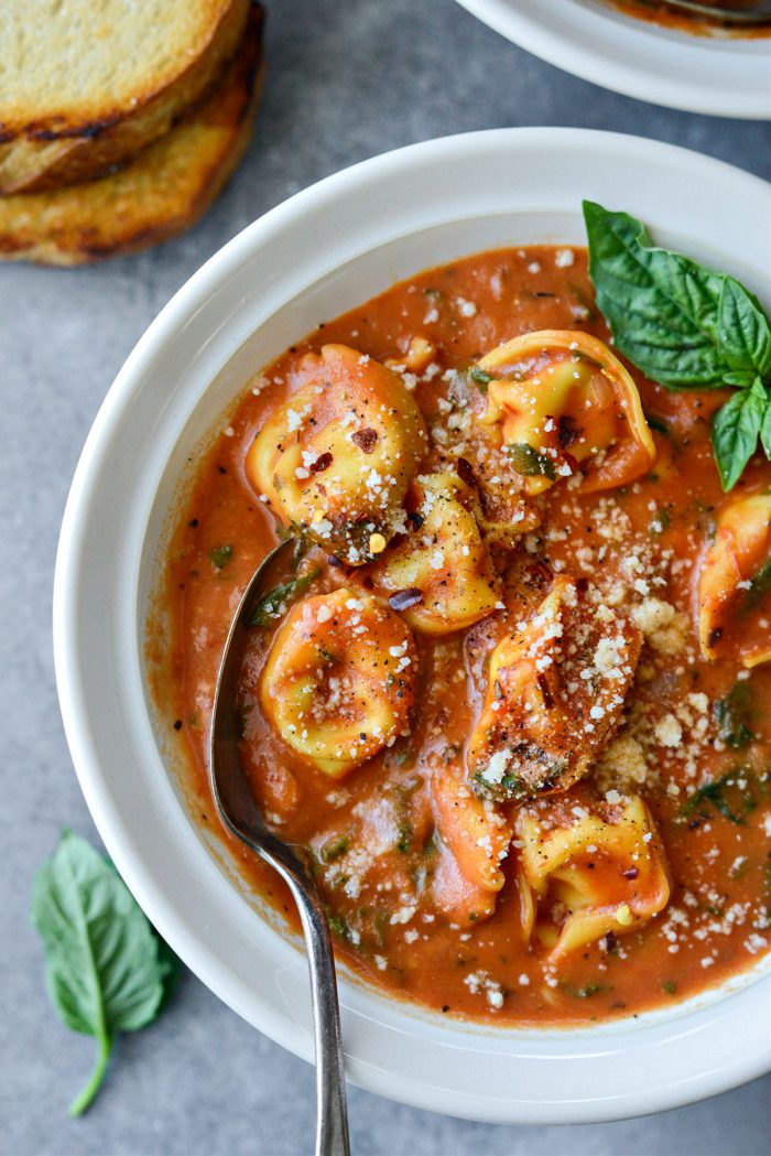 Creamy Tomato Parmesan Tortellini Soup