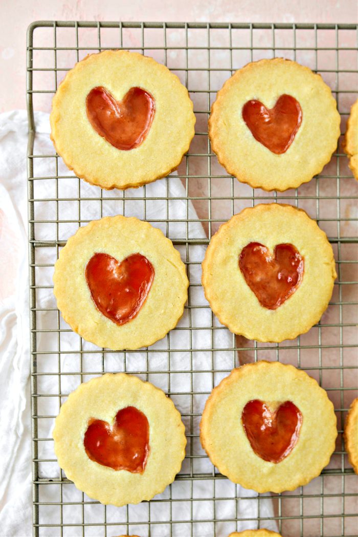 transfer cookies to wire rack and let cool