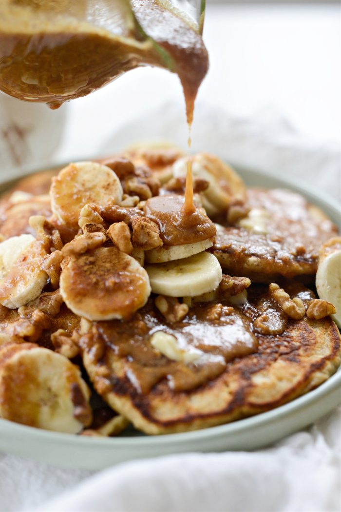 Peanut Butter Oatmeal Banana Pancakes