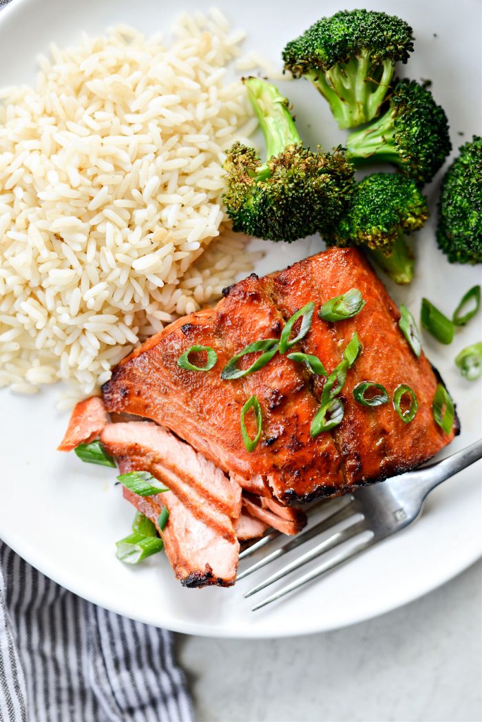 Air Fryer Sriracha Salmon