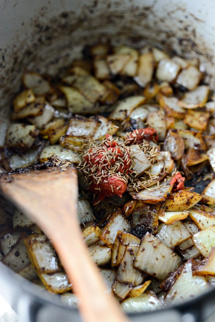 tomato paste and caraway seed