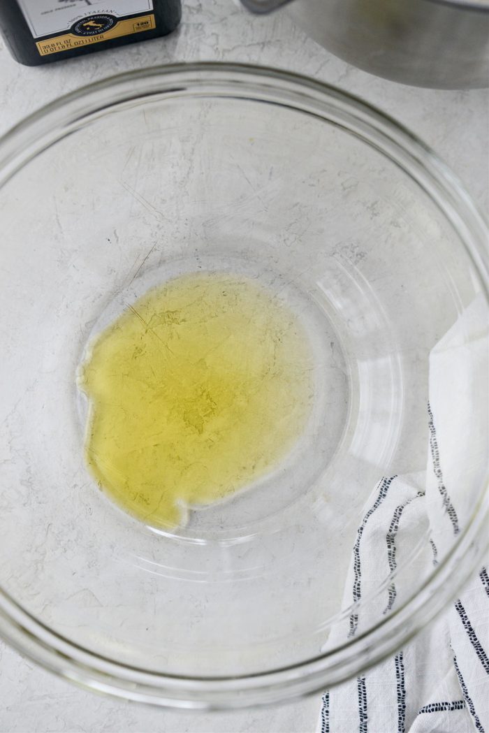 olive oil in a bowl