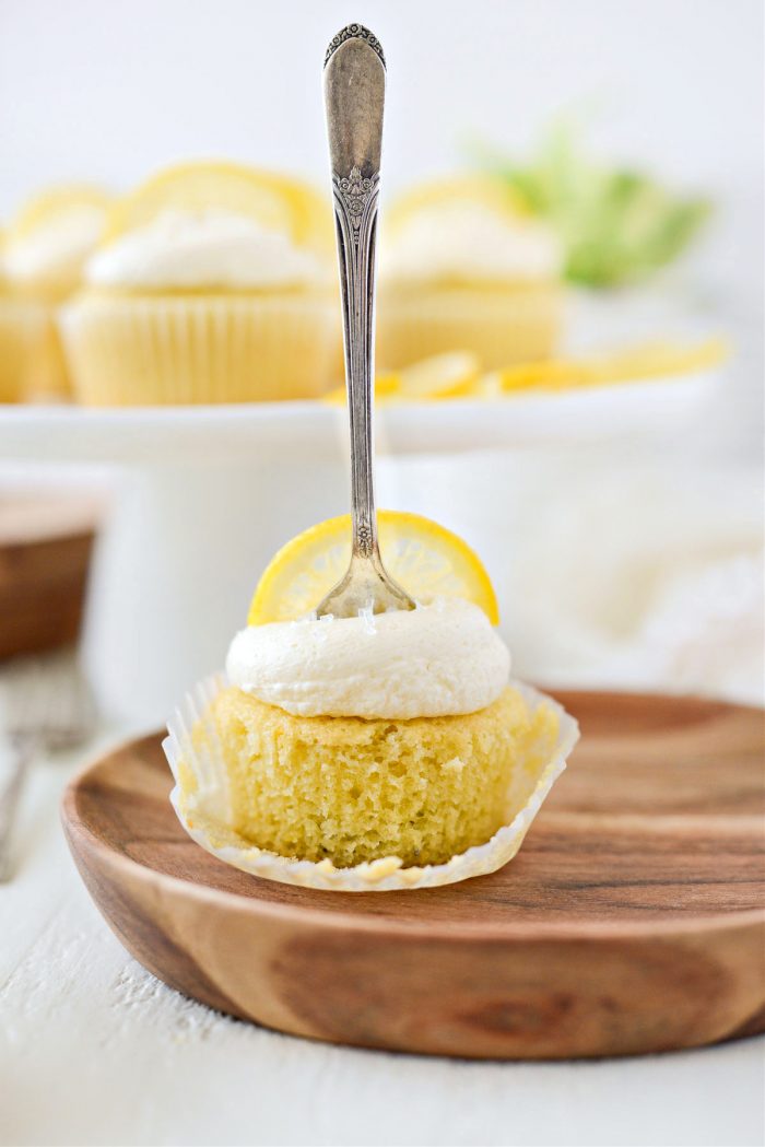 Lemon Cupcakes with Lemon Buttercream Frosting