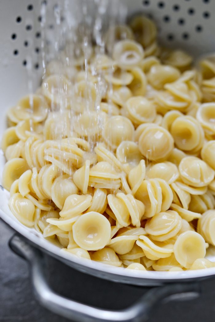 rinsing cooked pasta