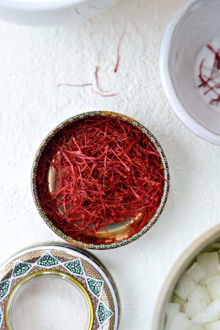 tin of saffron threads