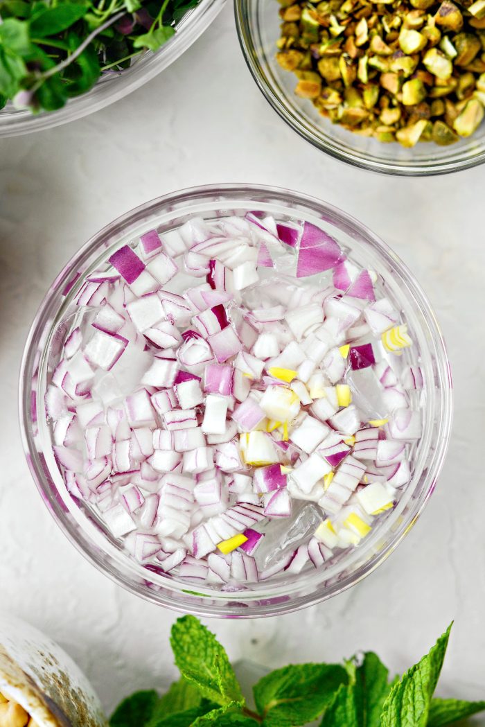 soaked onions in ice water