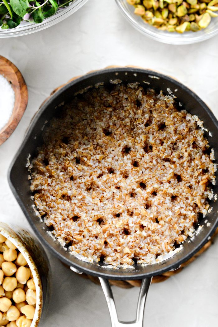 cooked bulgur wheat in pan