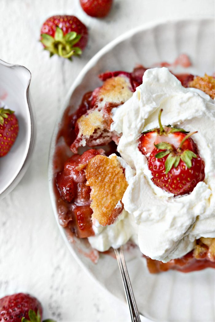 Homemade Strawberry Rhubarb Cobbler 