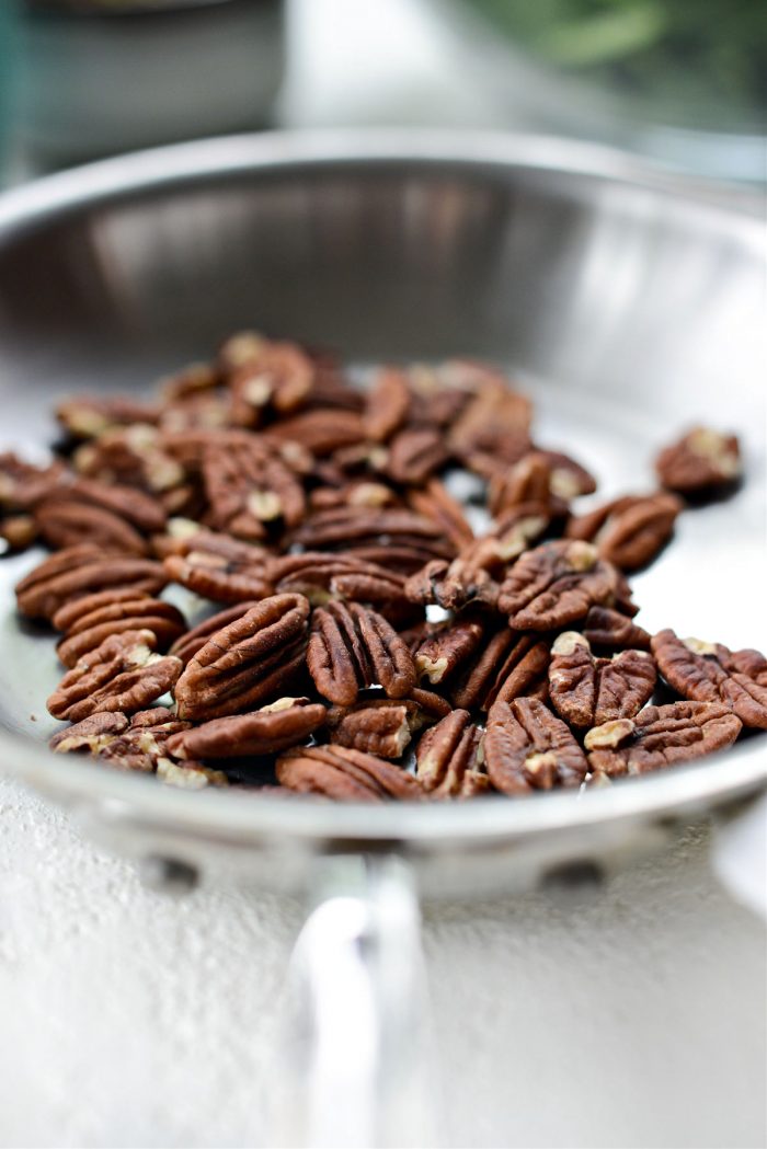 toasted pecans