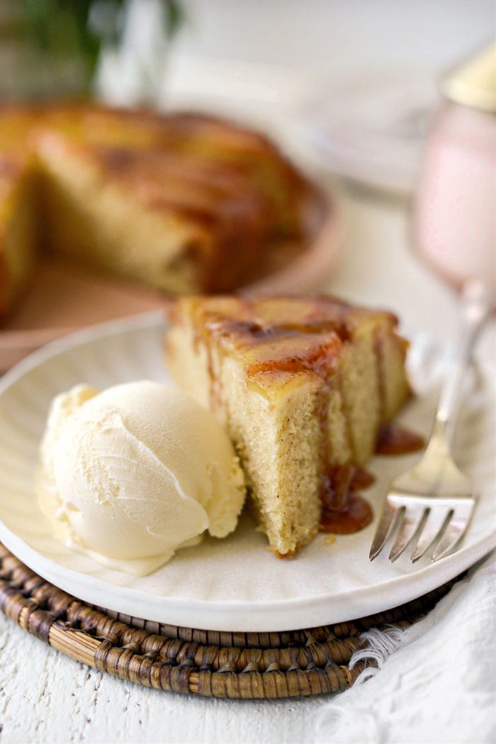 Cinnamon Apple Upside Down Cake