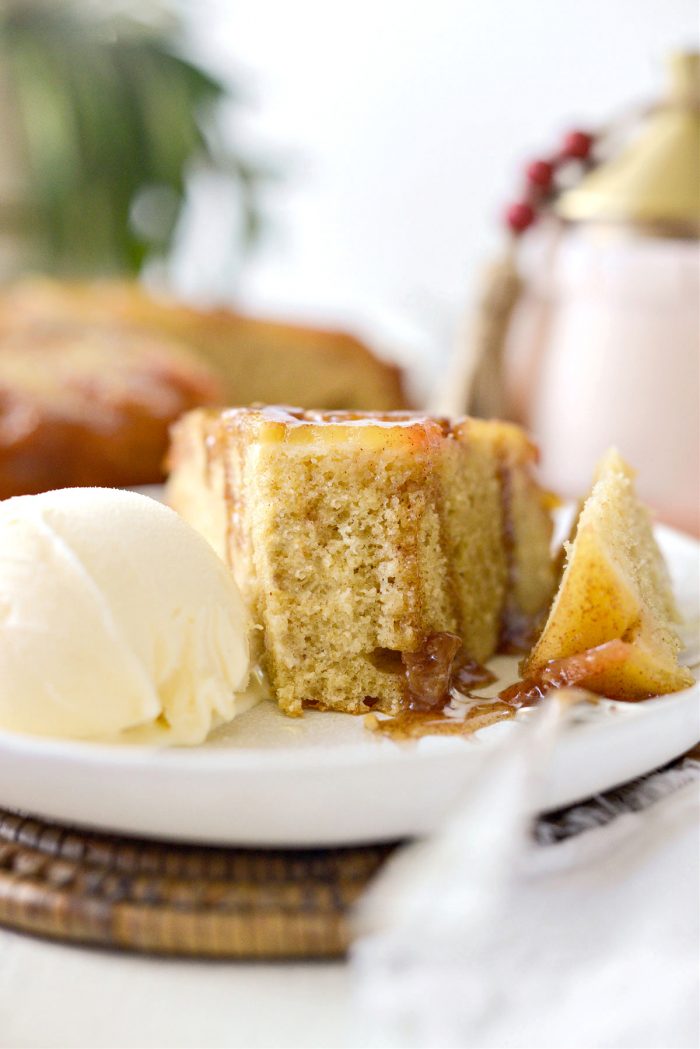 Cinnamon Apple Upside Down Cake