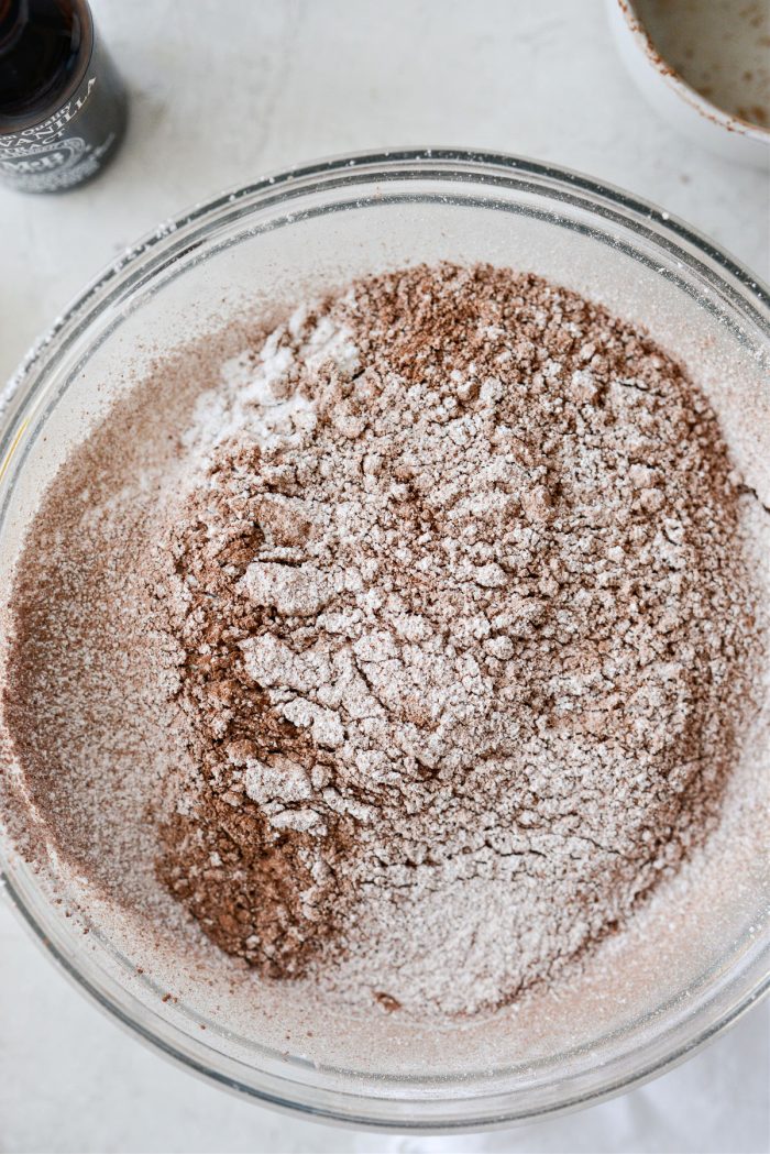 sifted powdered sugar and cocoa powder