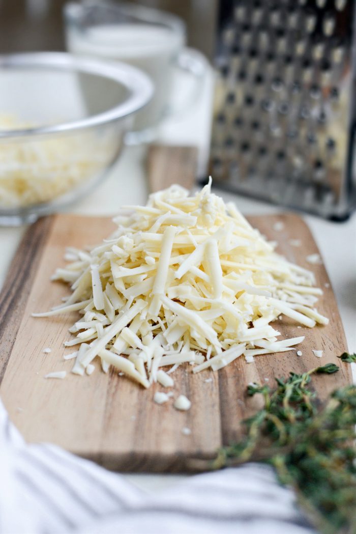 grated gruyere