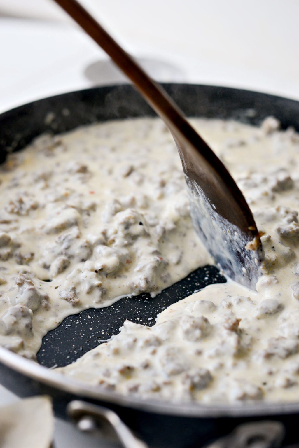 Homemade Spicy Breakfast Sausage Gravy Simply Scratch