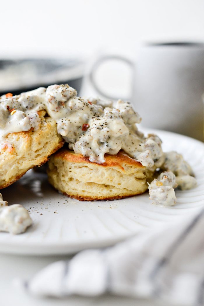 Homemade Spicy Breakfast Sausage Gravy