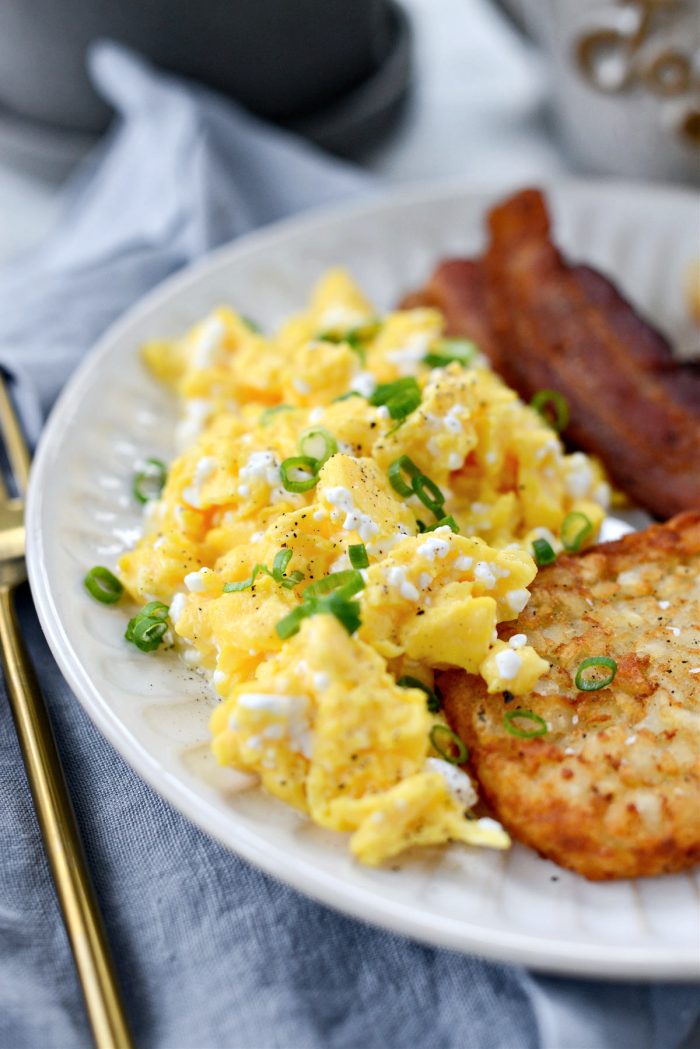 Scrambled eggs with cottage cheese