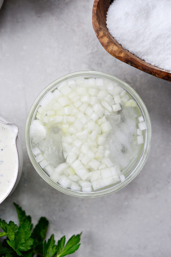 soaking onions in ice water