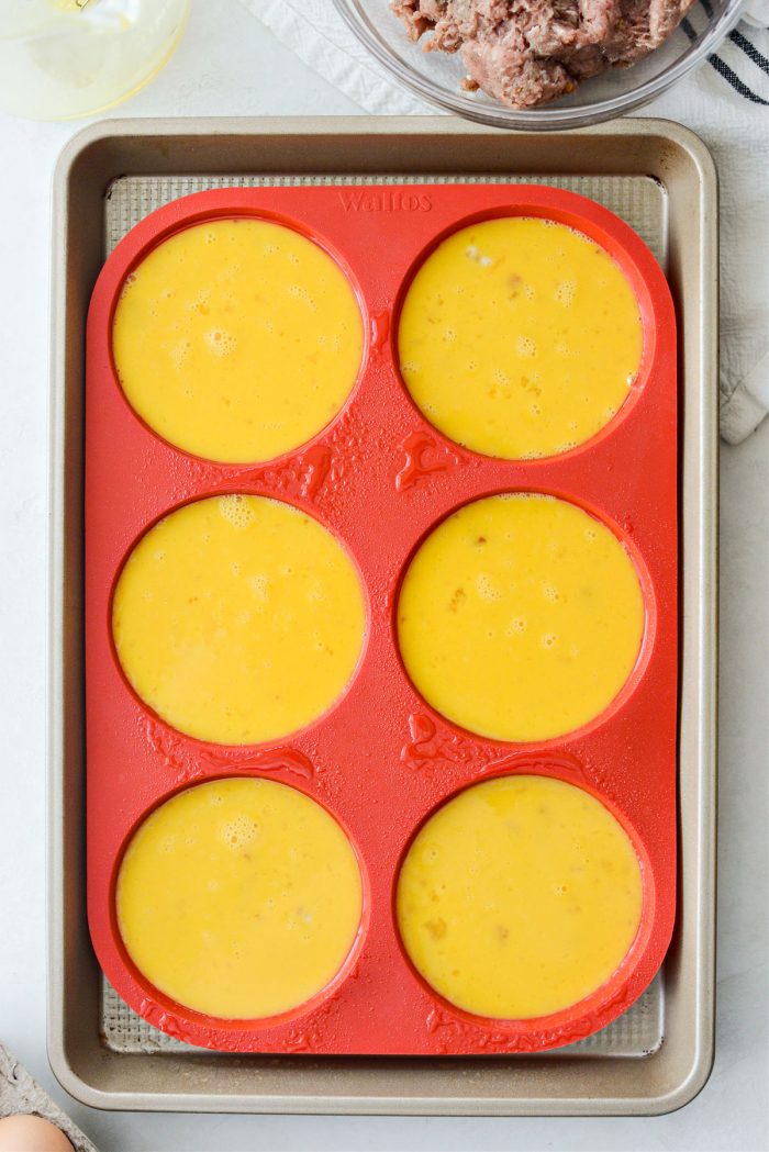pour eggs into the prepared mold.