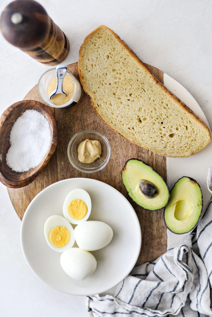 Avocado Egg Salad ingredients