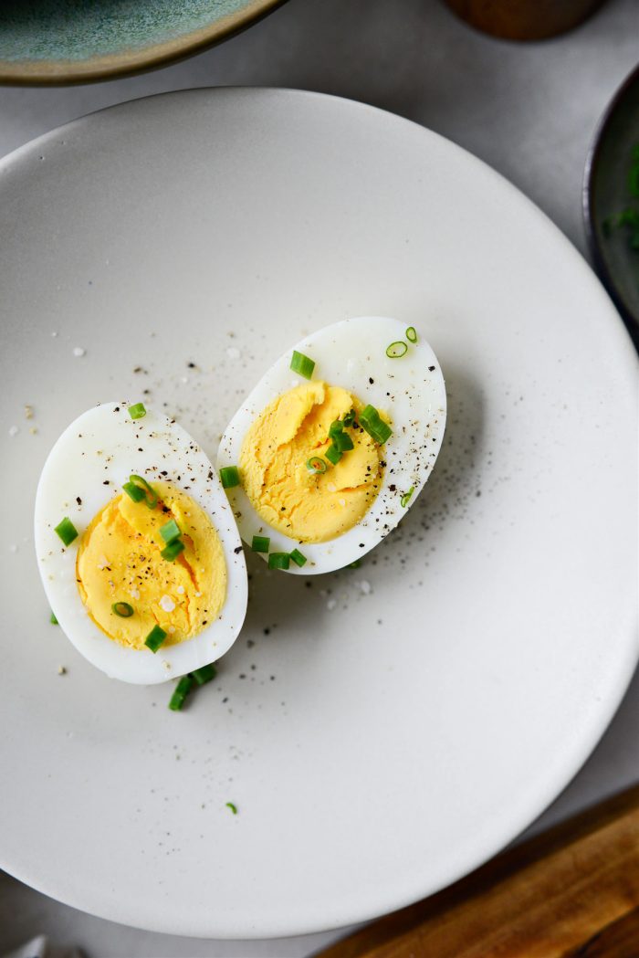 How To Make Perfect Hard Boiled Eggs - Simply Scratch