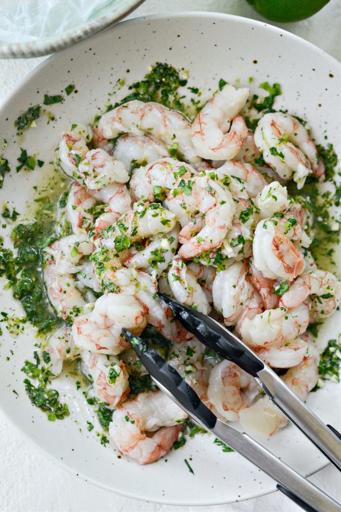 toss shrimp with marinade