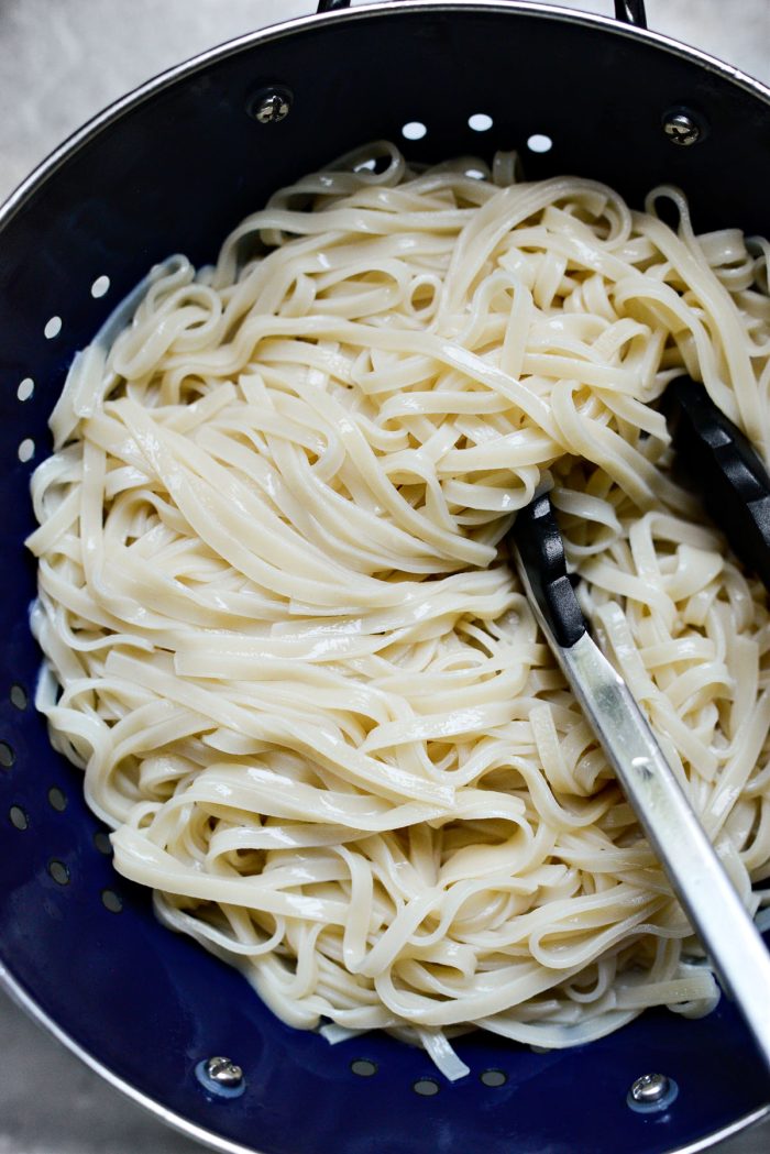 cooked rice noodles
