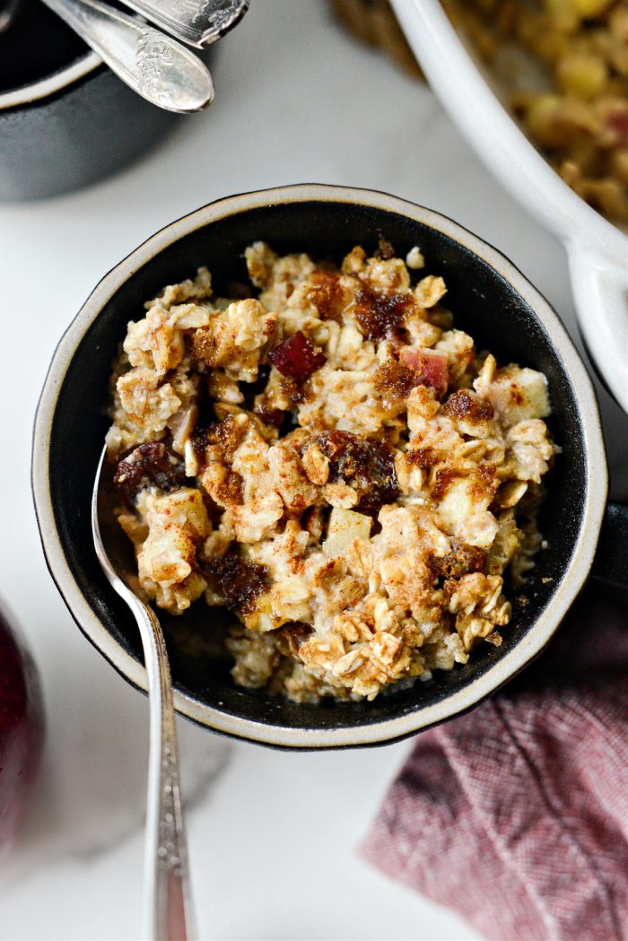 Apple Cinnamon Baked Oatmeal