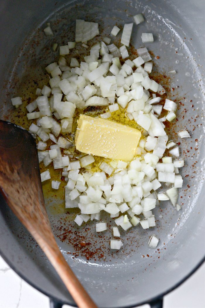 drain all but 1tbs fat and add butter, onions and a pinch of salt.