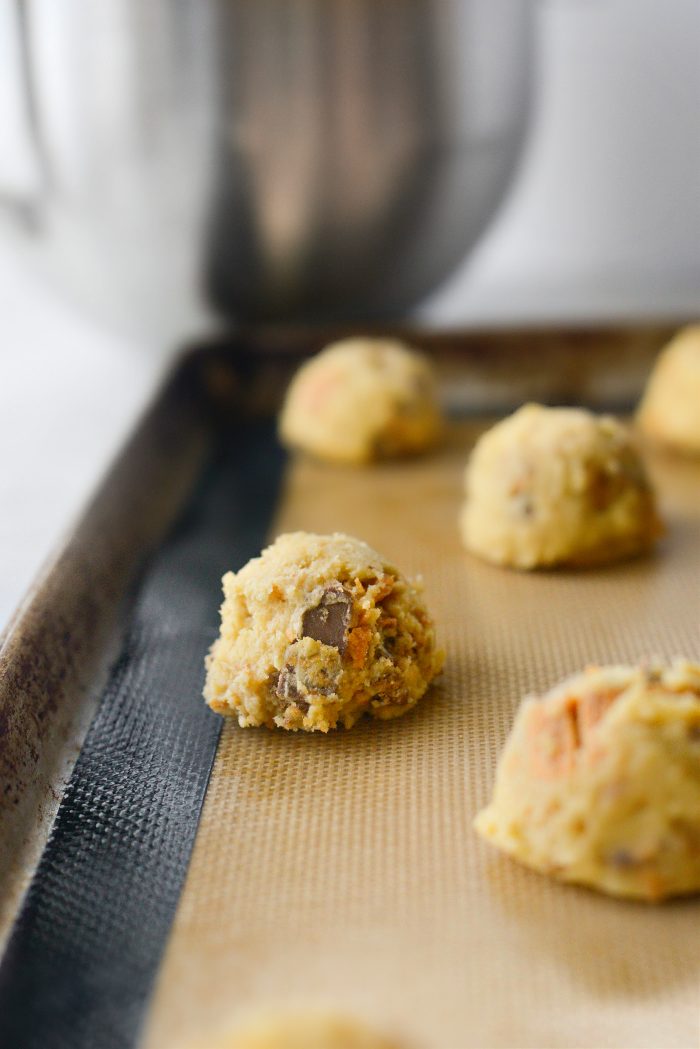 measure out cookie dough using a 2 tablespoon scoop
