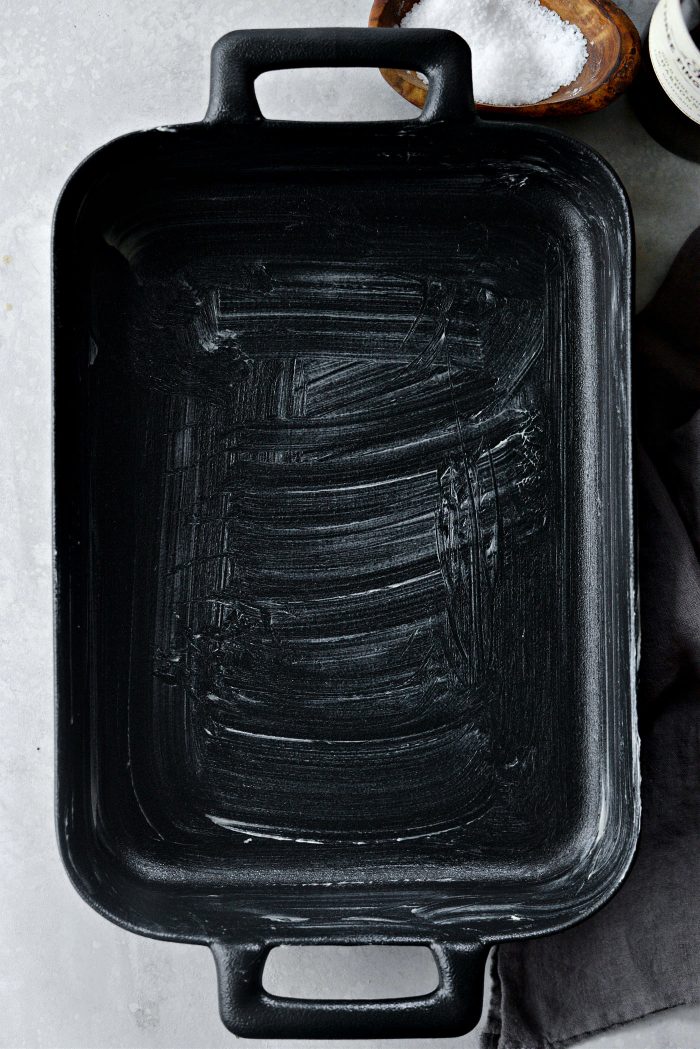 buttered 9x13 baking dish