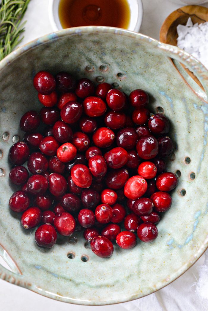 rinse cranberries