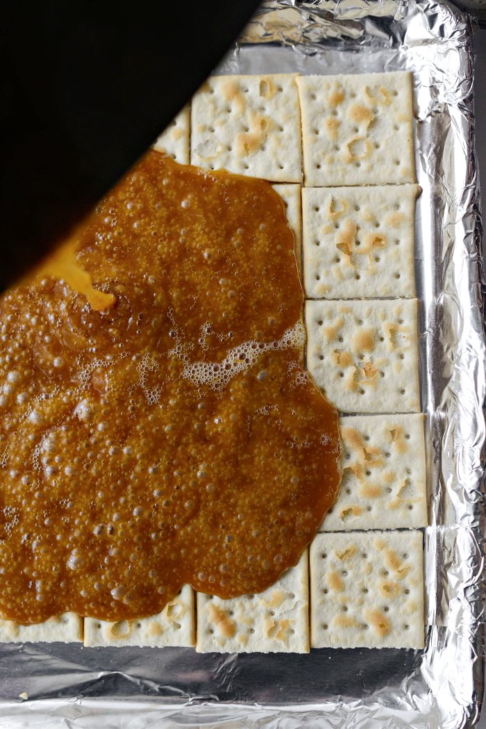 pour butter/brown sugar mixture over crackers