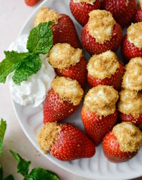 Cheesecake Filled Strawberries