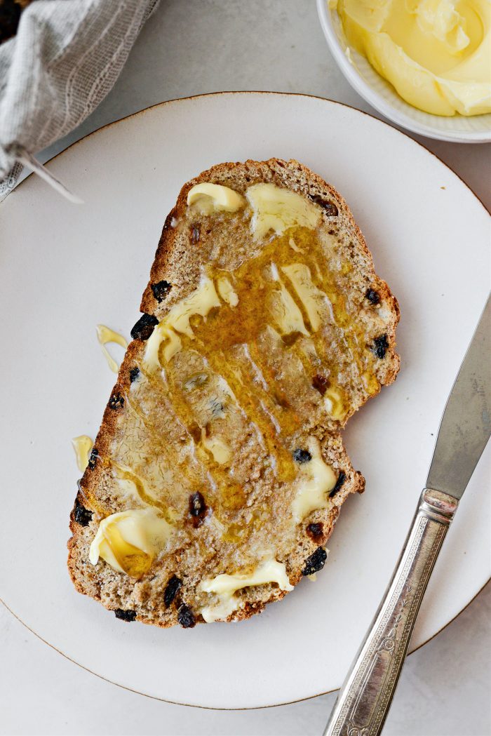 Raisin and Currant Irish Wheaten Bread