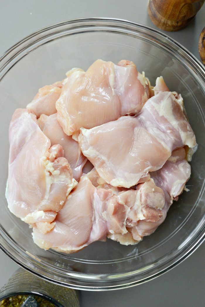 boneless skinless chicken thighs in bowl