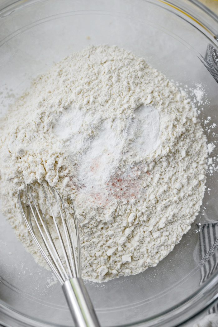 measure and add dry ingredients to a bowl