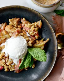 Rhubarb Crumble