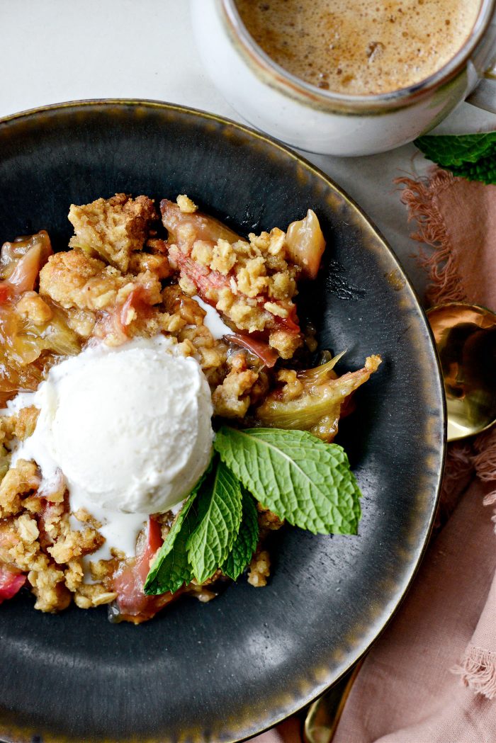 Rhubarb Crumble