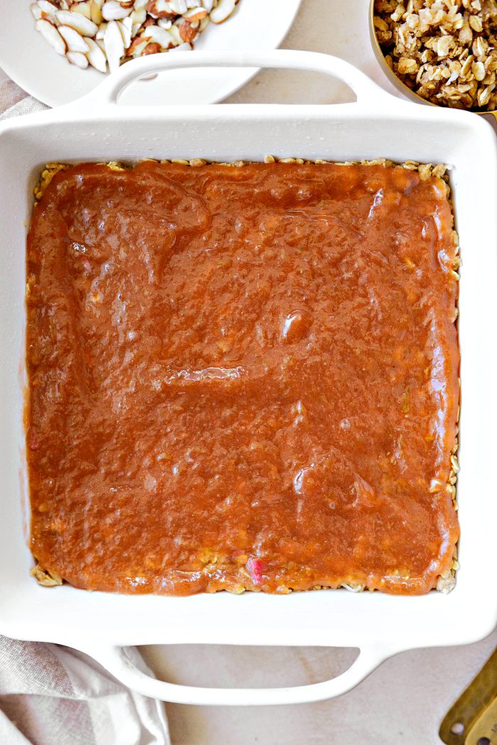spread rhubarb jam