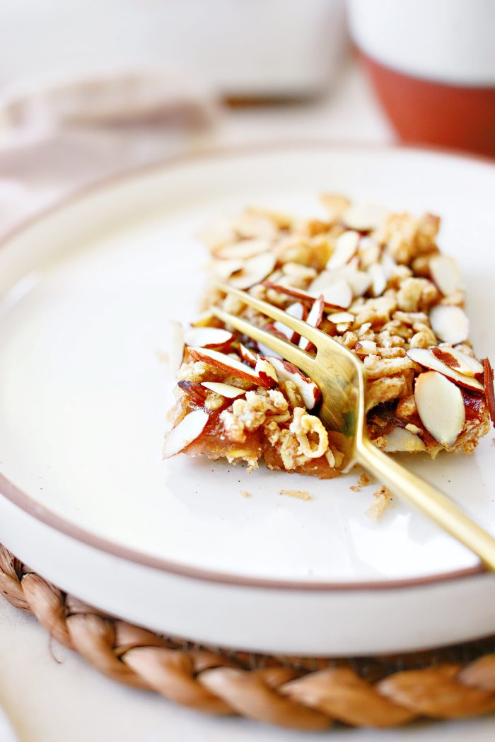 Almond Rhubarb Jam Bar