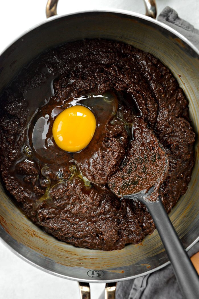 add vanilla and 1 egg at a time