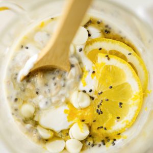 Lemon Cheesecake Overnight Oats