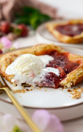 Strawberry Rhubarb Pastry Pies