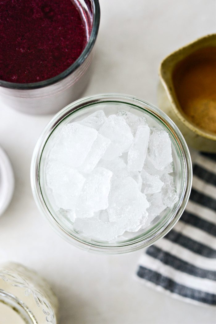 fill glass with ice