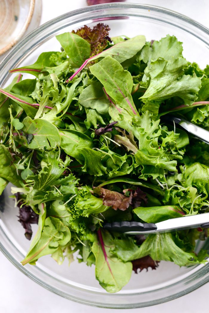 Throwed salad mix