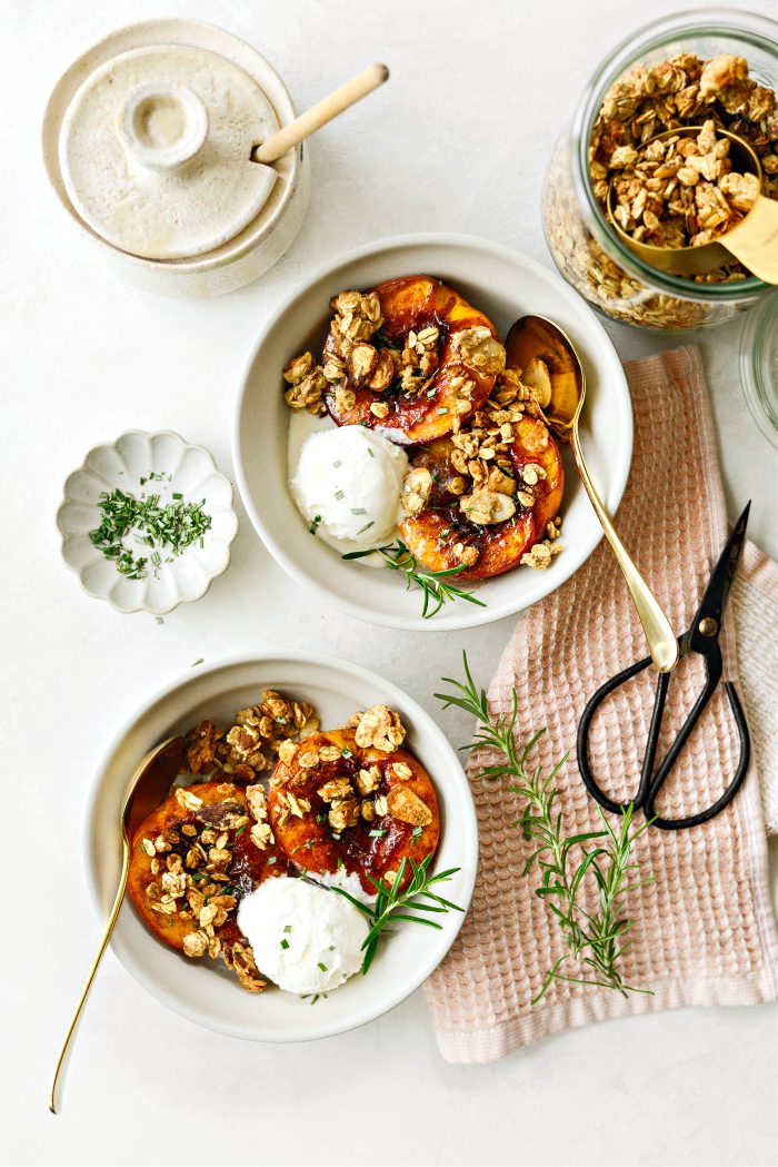 Baked Vanilla Cardamom Nectarines